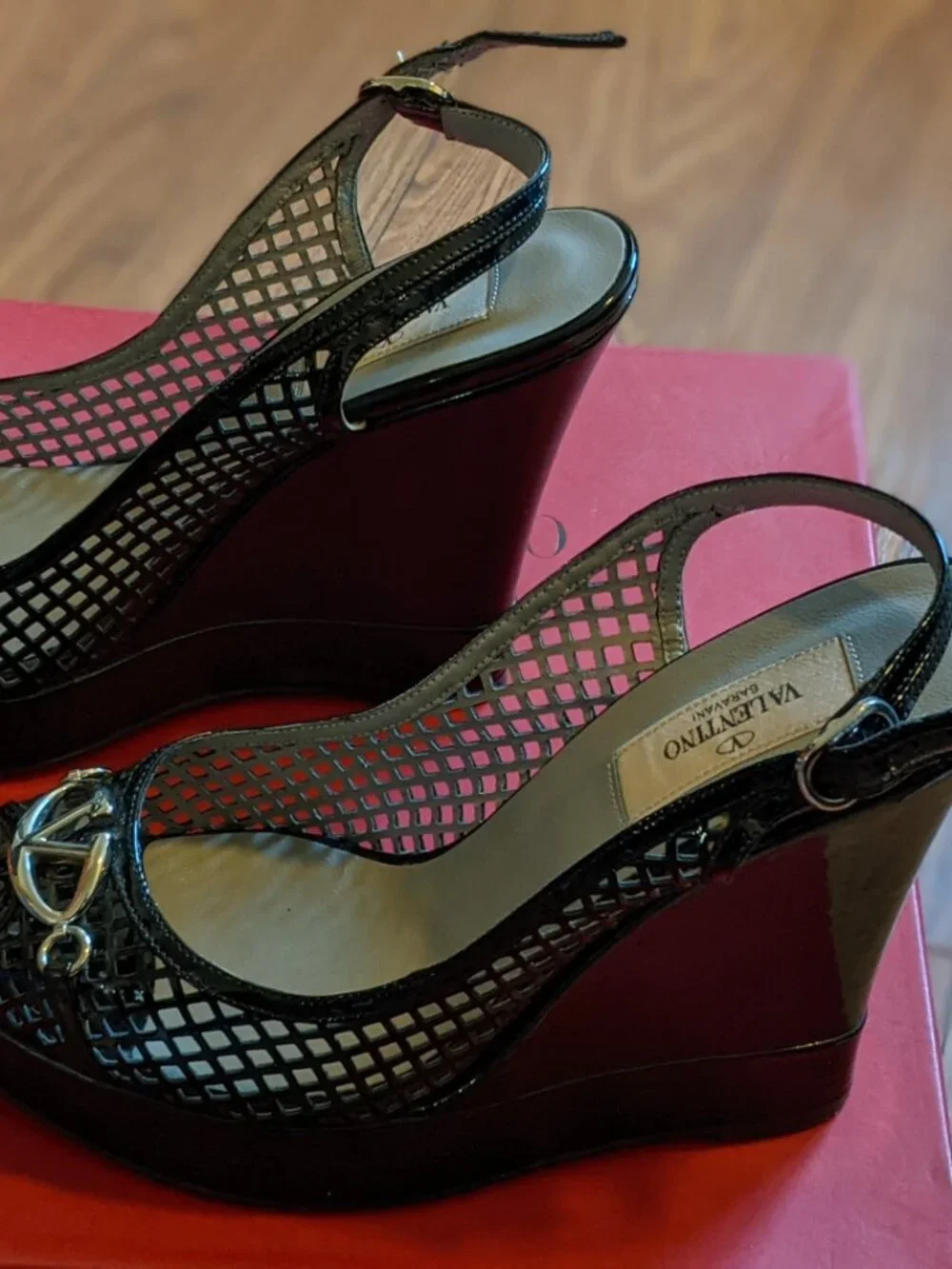 Valentino Garavani Black Mesh Crystal Lattice VLogo Platform Heels 37.5 US 7.5